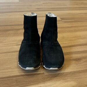 Sorel Black Suede Winter Boots